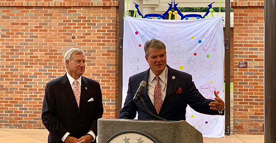 Singleton speaks at Museum